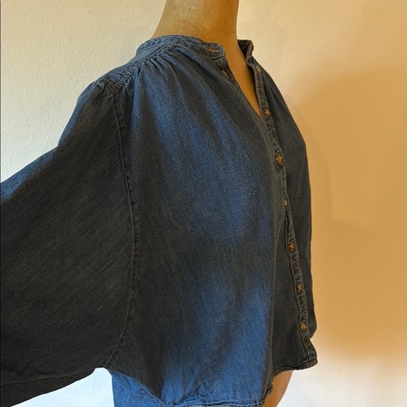 Pilcro sz XS Blue Denim Batwing Dolman Women's Top button down great condition - Picture 5 of 8
